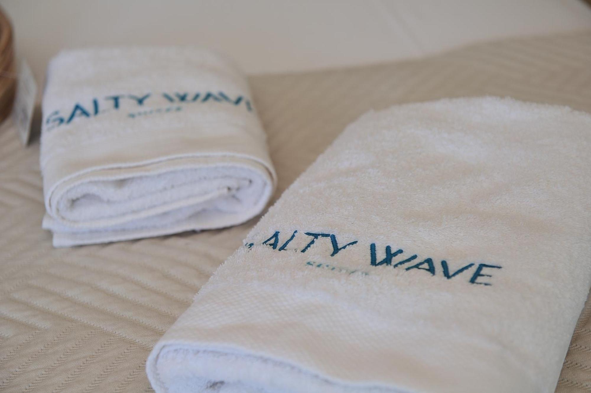 Salty Wave Suites Скіатос Екстер'єр фото